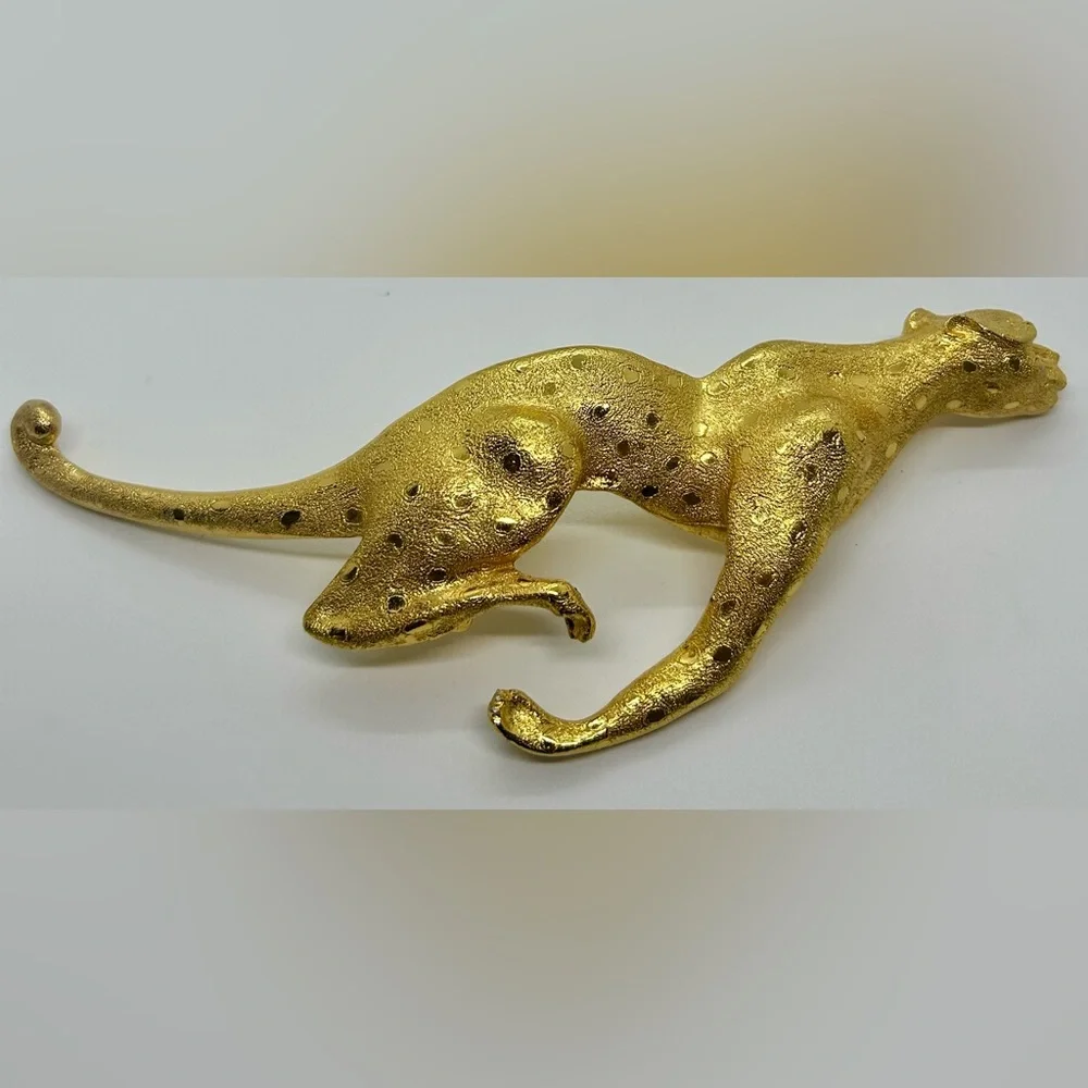 Christopher Ross Gold Cheetah Vintage Belt Buckle & Metallic Gold Leather Belt